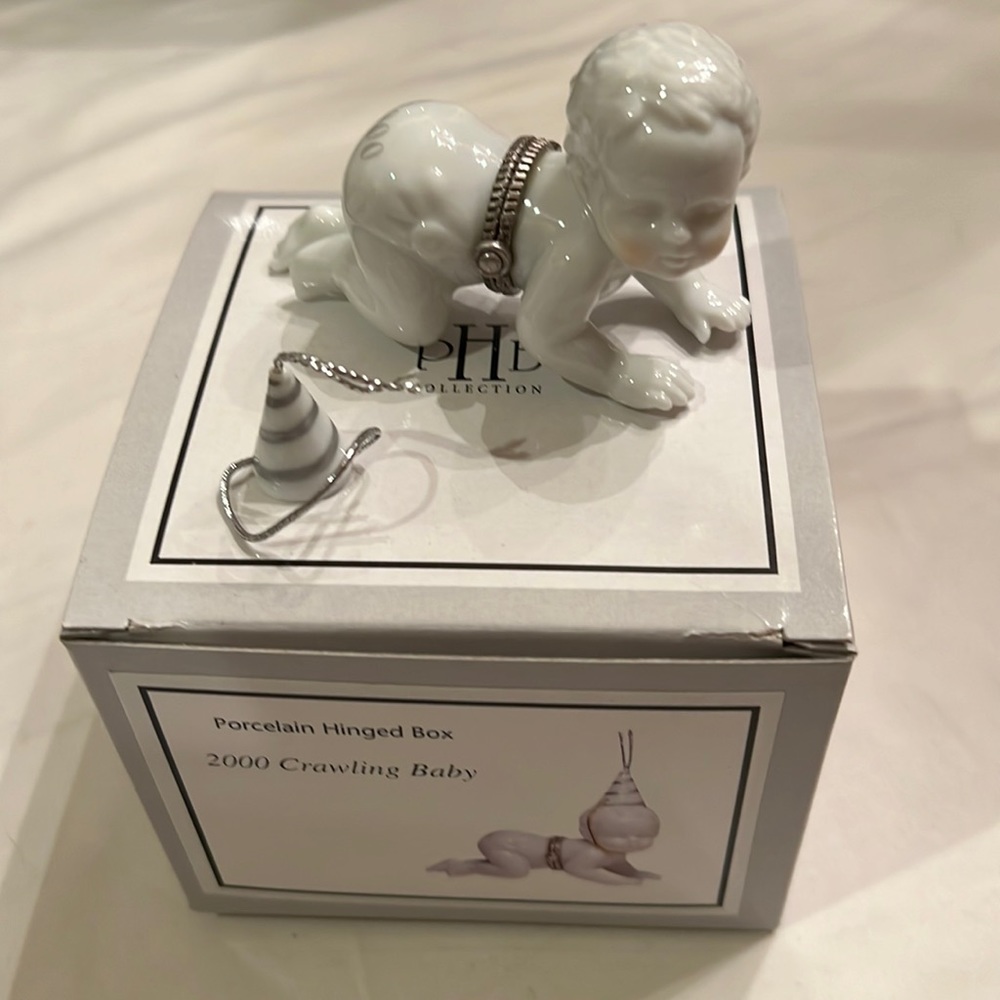 2000 Crawling Baby Porcelain Hinged Box by Midwest of Cannon Falls PHB 2000